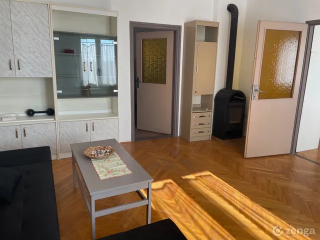 Kiadó lakás Pécs, Ispitaalja 57 nm