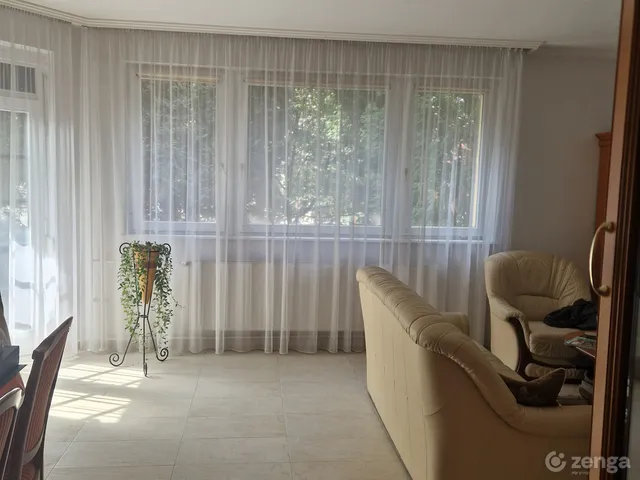 Eladó lakás Győr, Révfalu 114 nm