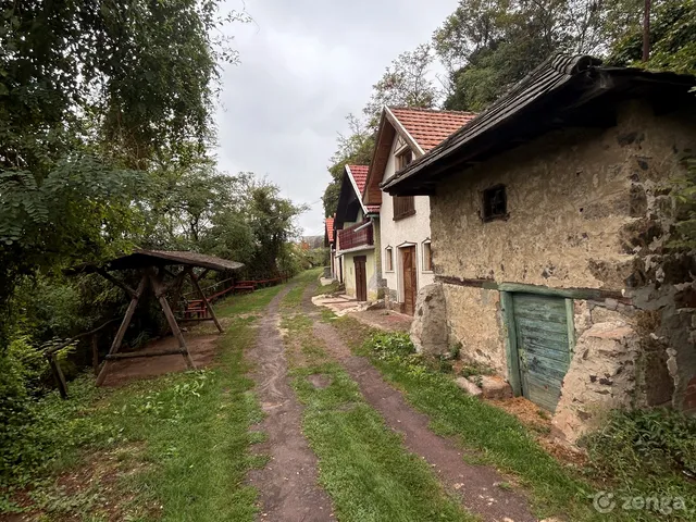 Eladó mezőgazdasági ingatlan Gyöngyöspata, Vári út 456 22 nm