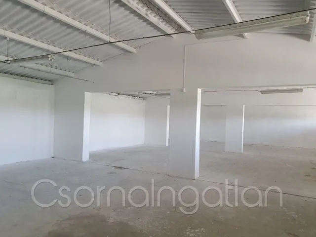 Kiadó kereskedelmi és ipari ingatlan Csorna 180 nm