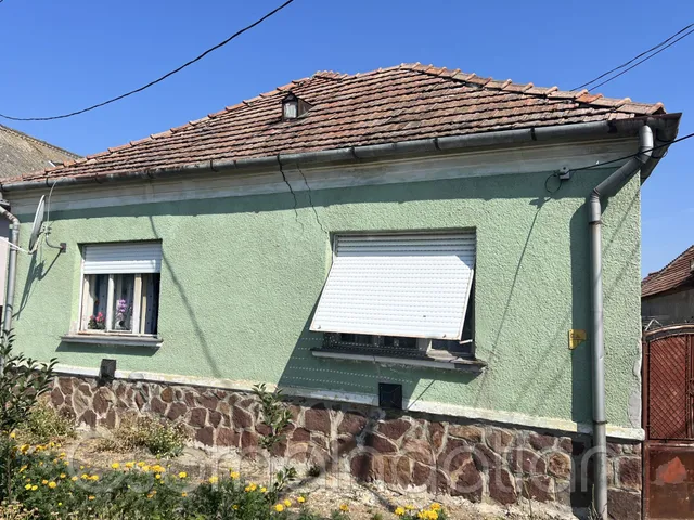 Eladó ház Szil 100 nm
