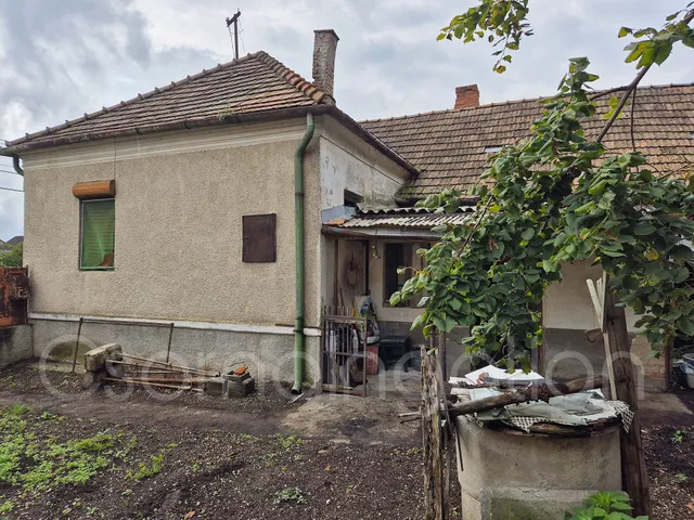 Eladó ház Rábatamási 70 nm