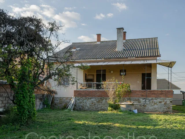 Eladó ház Rábatamási 87 nm