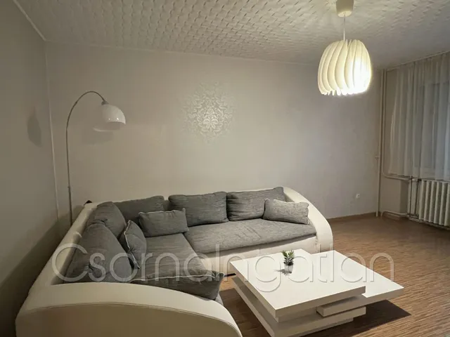 Kiadó lakás Győr, Nádorváros 50 nm