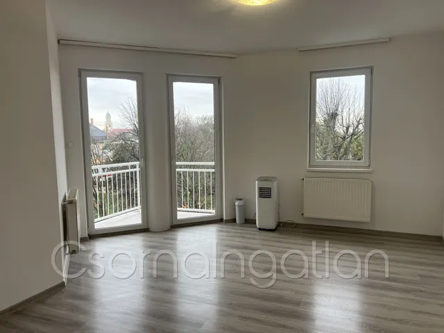 Eladó lakás Kapuvár, Városközpont 56 nm