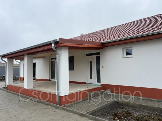 Eladó ház Veszkény 174 nm