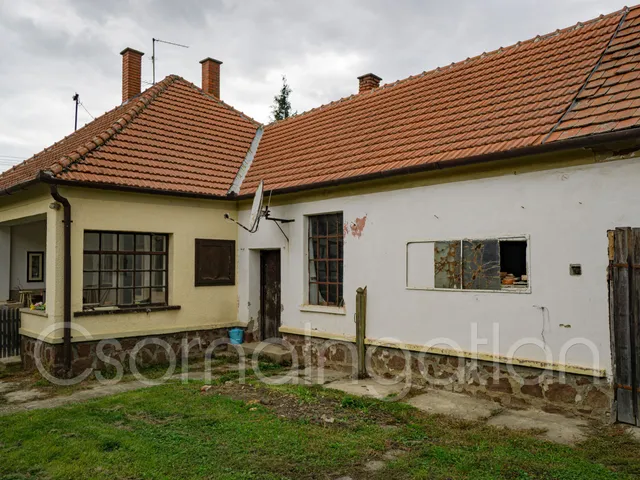 Eladó ház Szil 65 nm