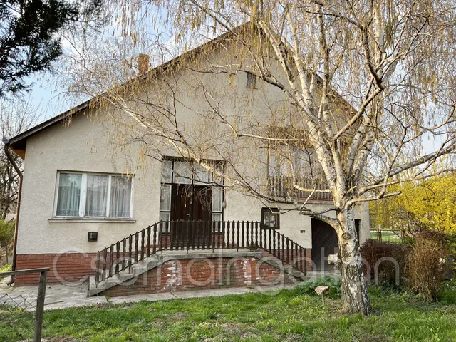 Eladó ház Farád 140 nm