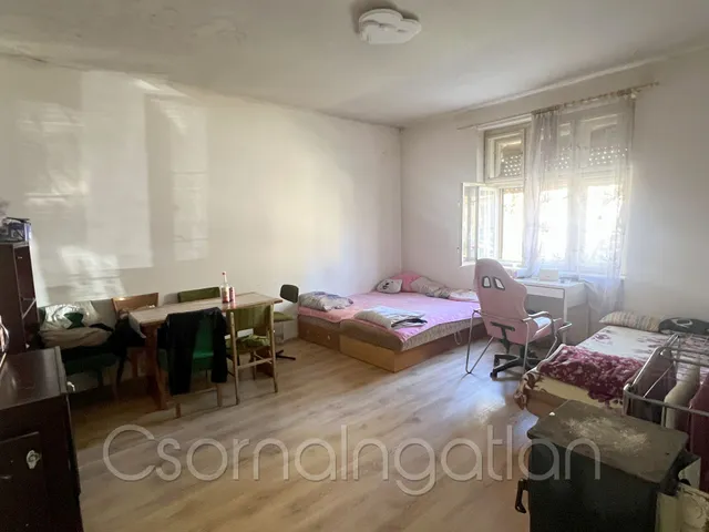 Eladó ház Szil 70 nm