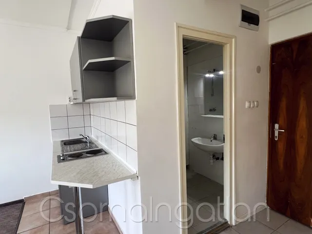 Kiadó lakás Kapuvár, Városközpont 24 nm