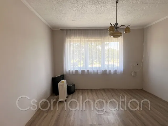 Eladó ház Rábatamási 106 nm