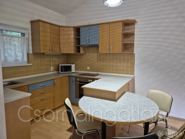 Eladó lakás Kapuvár, Városközpont 50 nm