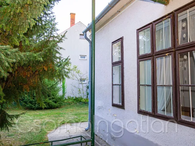 Eladó ház Rábatamási 160 nm