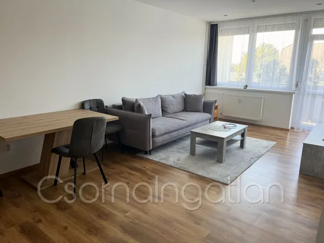 Apartament 3 camere, 55 m²