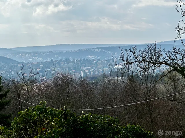 Eladó üdülő és hétvégi ház Budapest II. kerület, Kulcs utca 45 nm