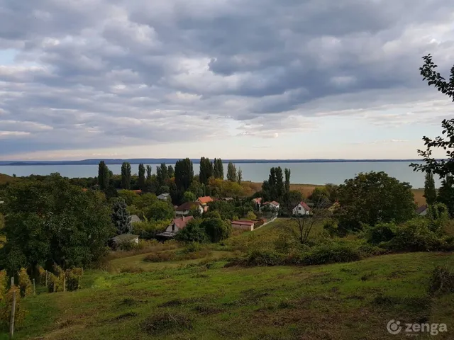 Eladó telek Badacsonytomaj 3914 nm