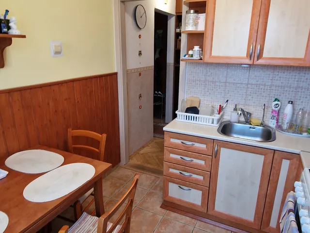 Eladó lakás Pécs, Kertváros, Maléter Pál utca 68 nm