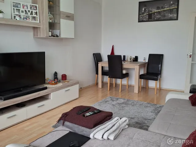 Eladó lakás Cegléd 54 nm