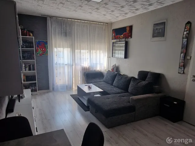 Eladó lakás Hajmáskér 54 nm