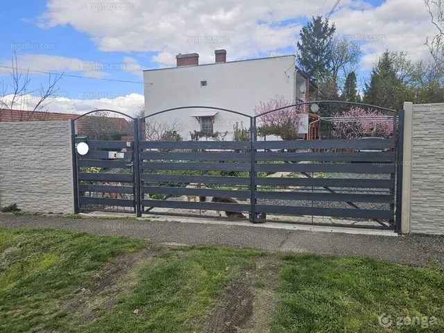 Eladó ház Nyúl 95 nm