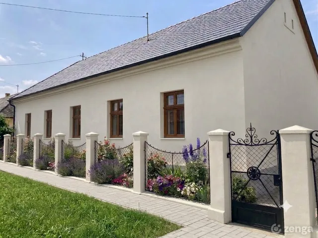 Eladó ház Ősi 160 nm