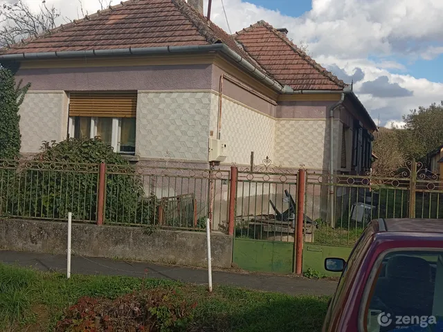 Eladó ház Eszteregnye 105 nm