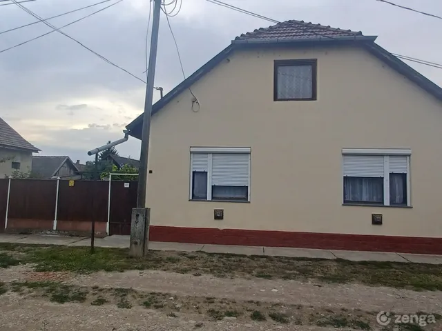 Eladó ház Szarvas 62 nm