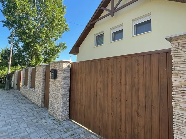 Eladó ház Szigetszentmiklós, Bucka 200 nm