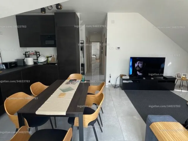 Eladó lakás Halásztelek 98 nm