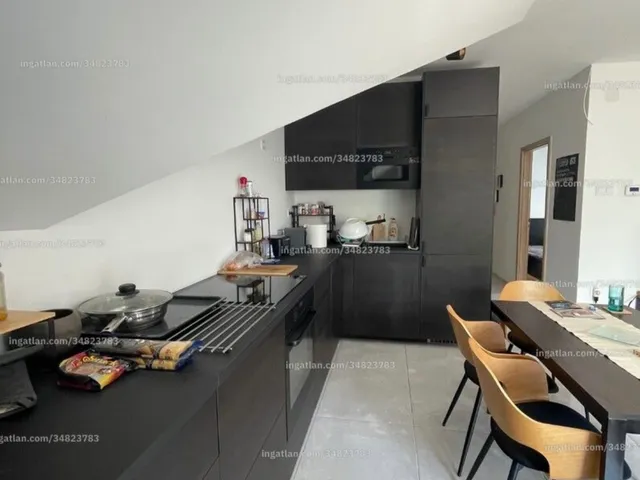 Eladó lakás Halásztelek 98 nm