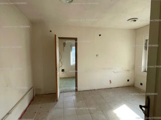 Eladó ház Szigetszentmiklós, Dunasor 35 nm