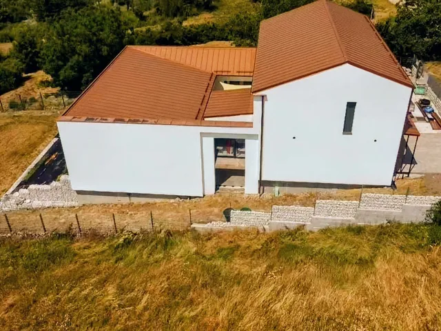 Eladó ház Vác, Deákvár, Akó u. 280 nm
