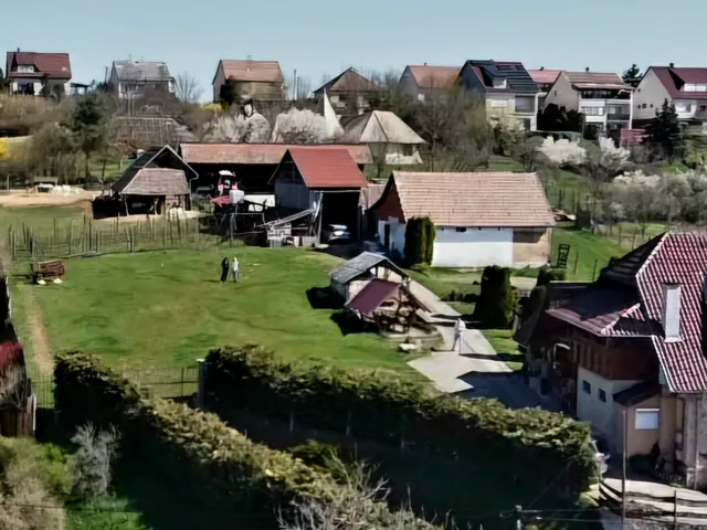 Eladó telek Berkenye, Petőfi utca 4 889 nm