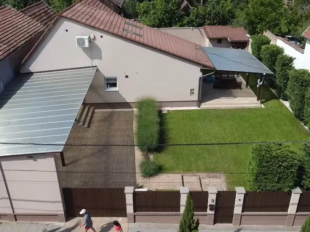 Eladó ház Csömör 199 nm