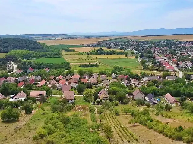 Eladó telek Rád, Kossuth utca 14/c 1855 nm