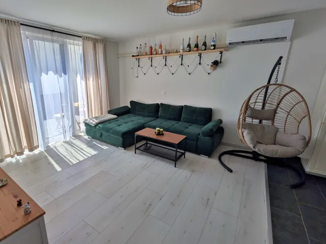 Eladó lakás Vác, Kisvác 90 nm