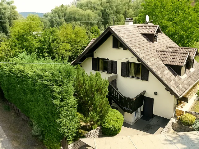 Eladó ház Visegrád, Szentgyörgypuszta 180 nm