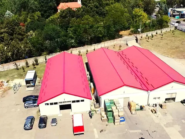 Eladó kereskedelmi és ipari ingatlan Vác 380 nm