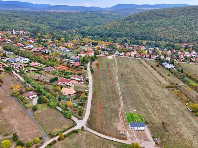 Eladó telek Kismaros 9060 nm