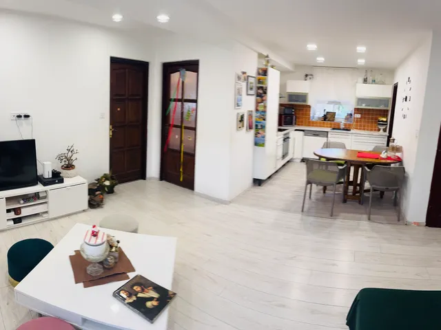 Eladó lakás Rád 89 nm