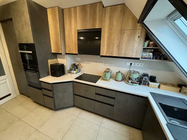 Eladó lakás Budapest XVI. kerület, Baross Gábor utca 1 121 nm