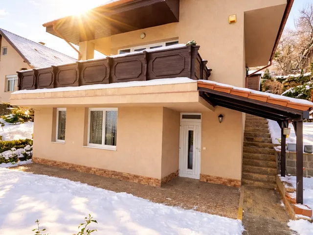 Eladó ház Leányfalu 119 nm