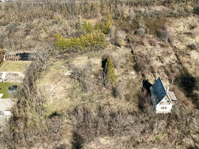 Eladó telek Vác 1600 nm