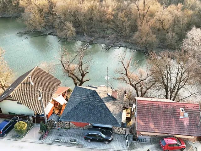 Eladó ház Vác, Buki 170 nm