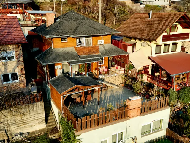 Eladó ház Vác, Buki 170 nm
