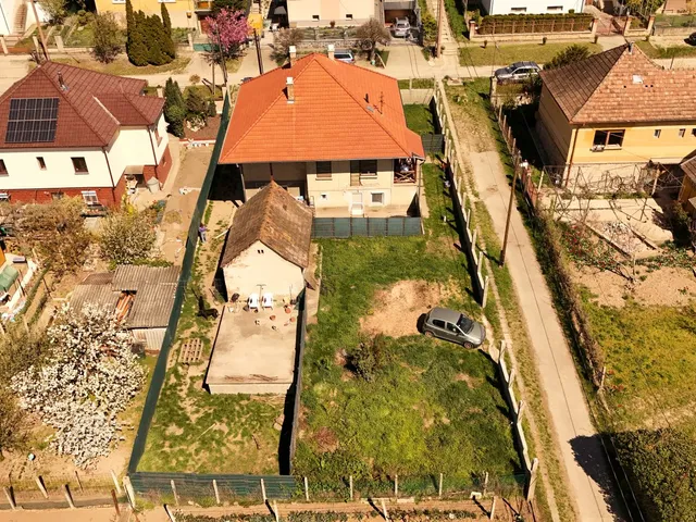 Eladó ház Vác, Lajostelep 150 nm