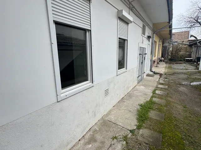 Eladó lakás Vác, Belváros 78 nm