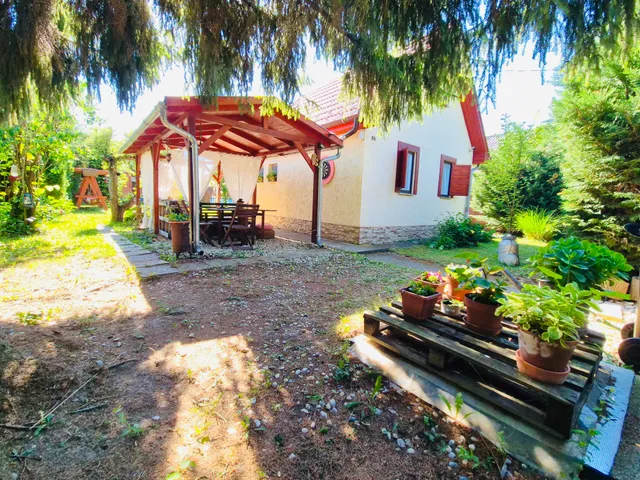 Eladó ház Bánk 40 nm