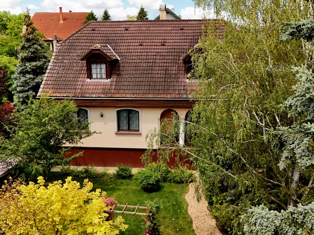 Eladó ház Rád 250 nm
