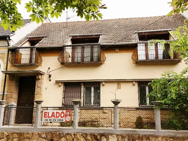Eladó ház Vác, Belváros 270 nm